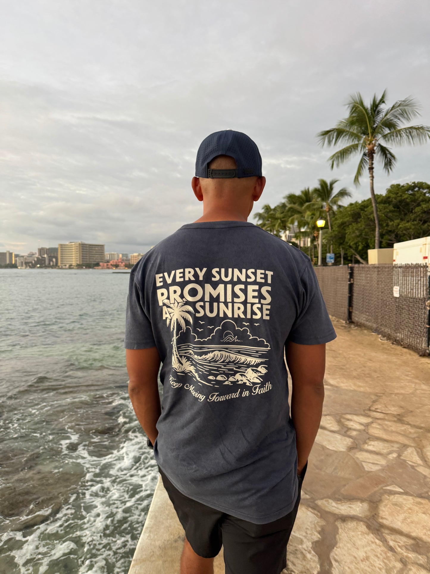 EVERY SUNSET VINTAGE TEE